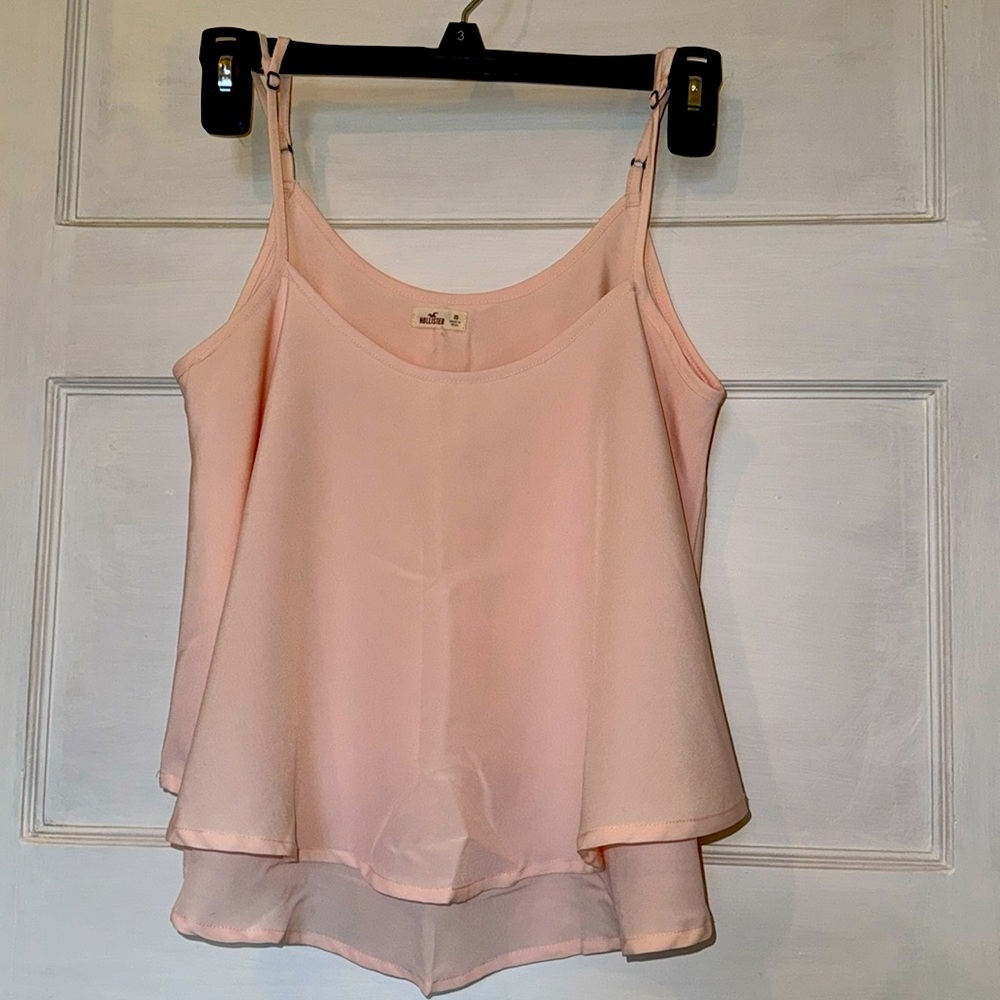 Hollister pink crop